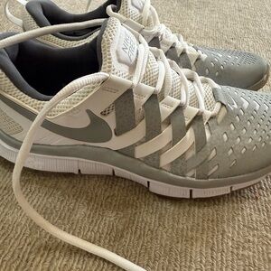 Nike Free Trainer 5.0 Reflective Men's Gray and White Running Shoes size 10